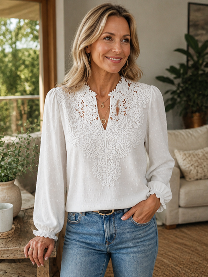 Mila - Long sleeved v-neck casual T-shirt